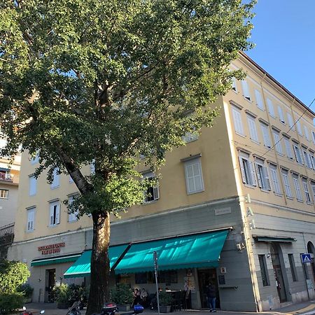Alla Scaletta B Apartamento Trieste Exterior foto