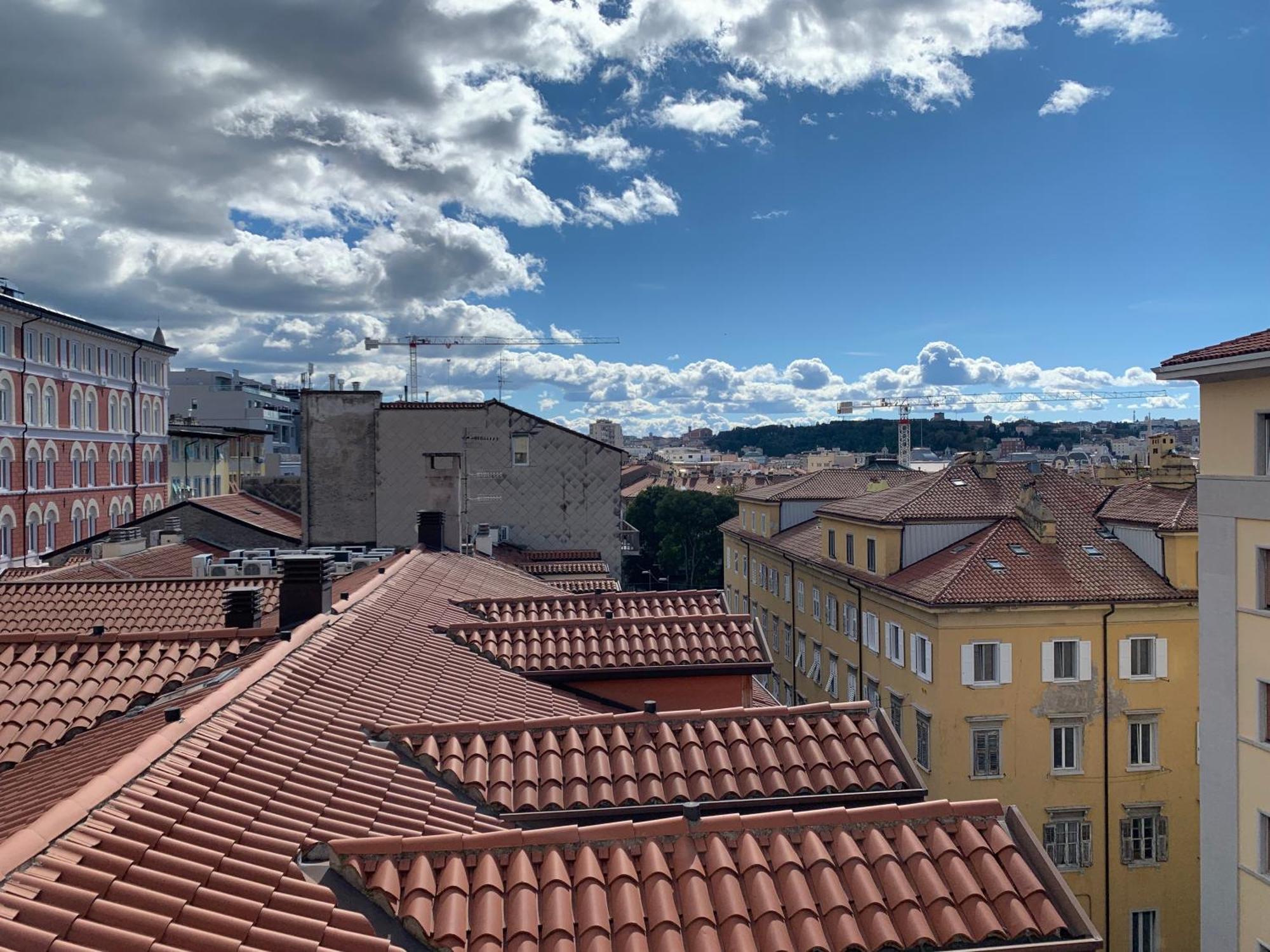 Alla Scaletta B Apartamento Trieste Exterior foto